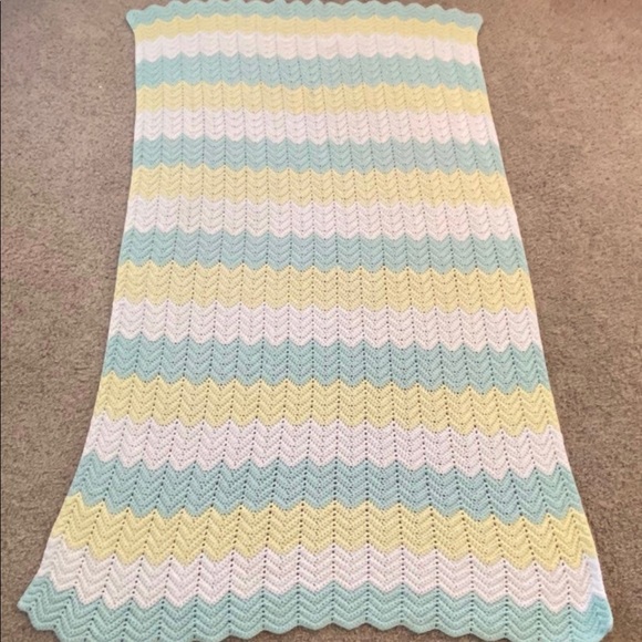 Hand Crafted Bedding Vintage Afghan Handmade Crochet Knit Throw